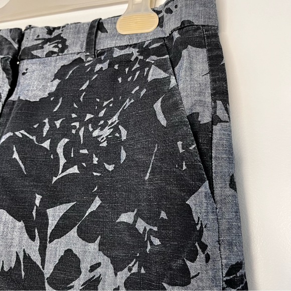 BNWOT GAP TAILORED BLUE SHORTS - Picture 2 of 9